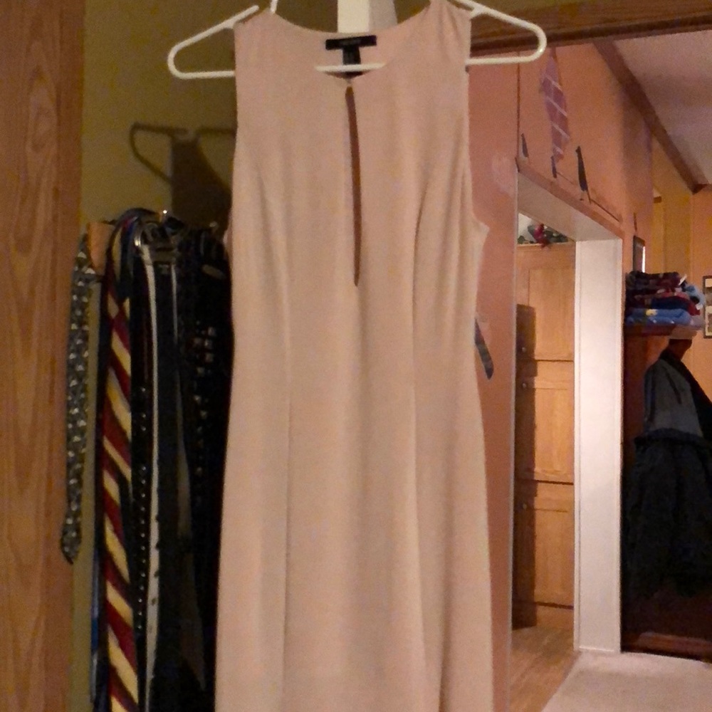 Dress - Picture 2 of 4
